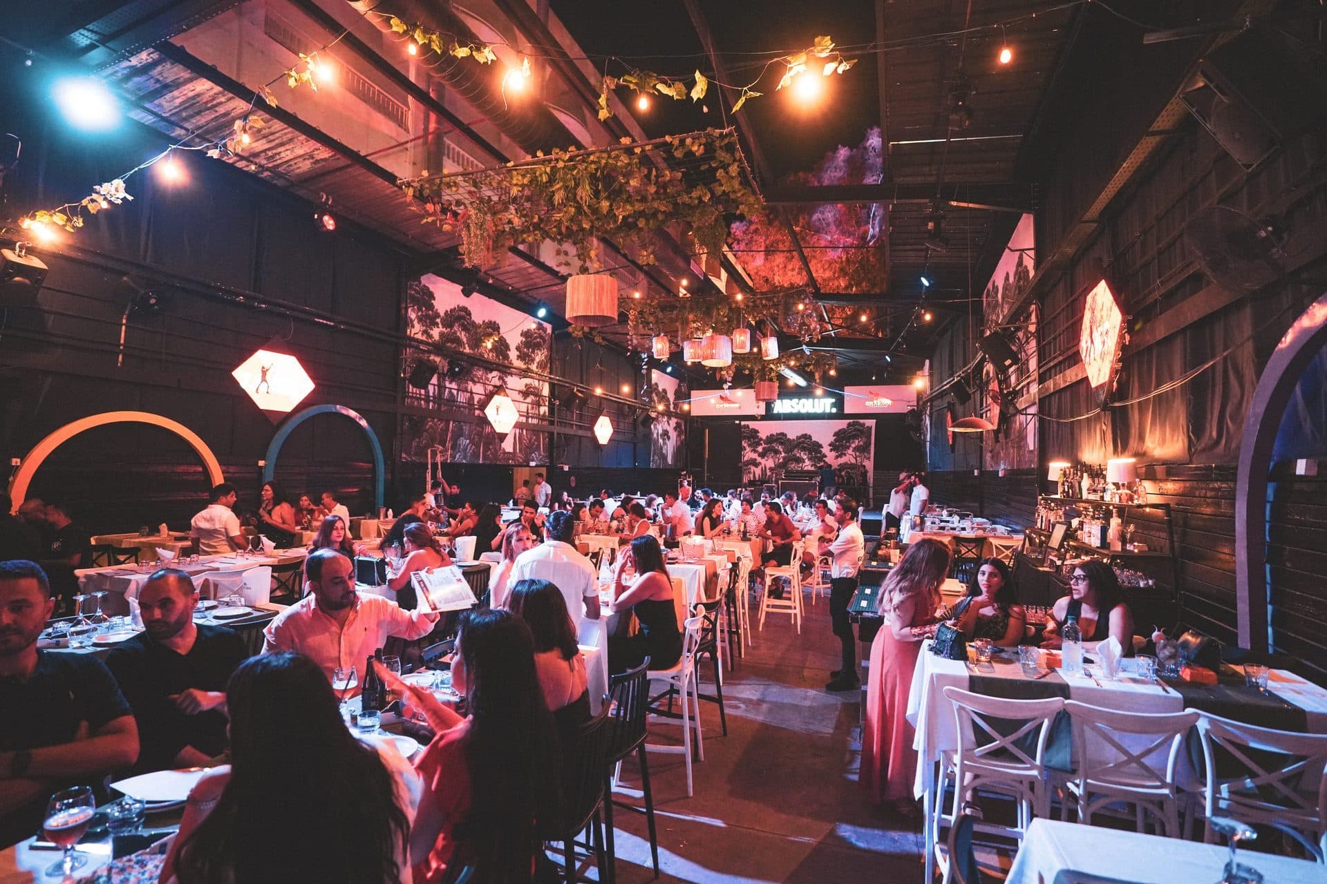 Golf Bräu — Biergarten · Nightlife · Scène
