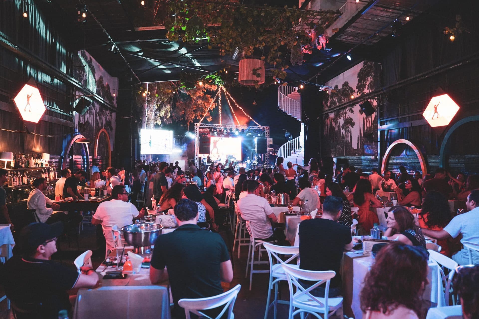 Golf Bräu — Biergarten · Nightlife · Scène